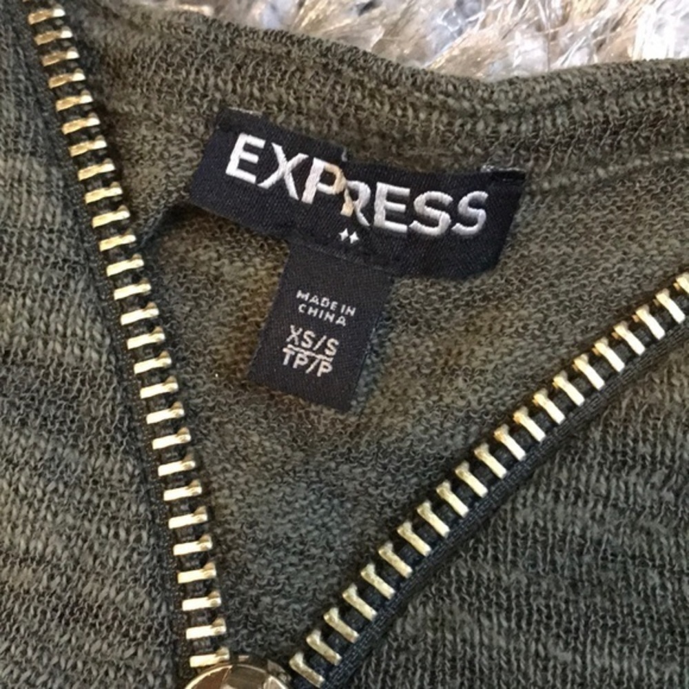 Express Zip Front Top image 4